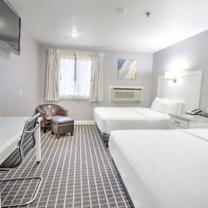 Queen Room Two Queen Beds